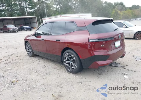 2024 BMW Ix xDrive50 z USA, uszkodzony, nr VIN WB523CF07RCN63482